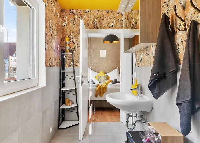 Yellow - Whirlpool Garden - Free Parking - Wifi شقة فيينا