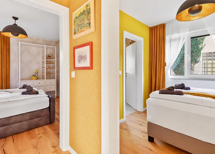 Yellow - Whirlpool Garden - Free Parking - Wifi فيينا
